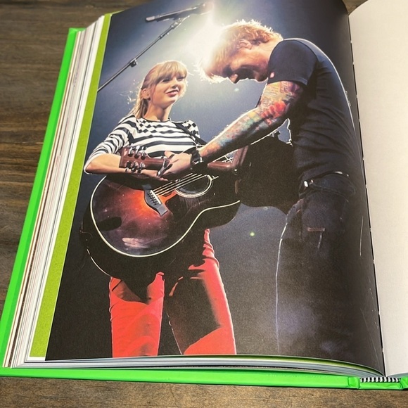 Ed Sheeran a visual journey Phillip Butah Hardback - Picture 4 of 4